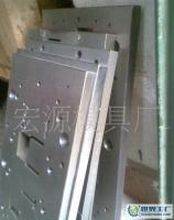 手機滑蓋與主體的連續模線切割加工及炮塔銑床應用